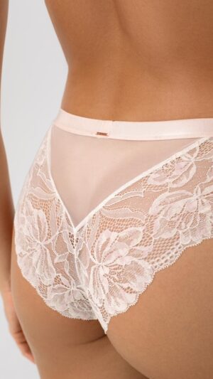 sku: S25-0293-O2-BZO-LZ | Brand: Marc Andre  | Size: 36 38 40 42 46  | Colors: Айвори  | Бренды Marc&Andre | Трусы Нижнее белье Бразильяна | Title: Бразильяна DEVOTION
