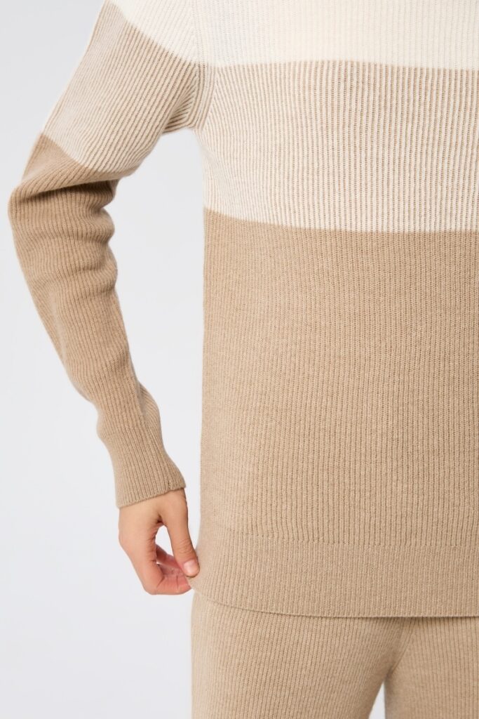 sku: W25-00CH0818 | Brand: Marc Andre  | Size: 36 38 40 42 44 46  | Colors: Бежевый  | Бренды Marc&Andre | Кашемир Джемперы | Title: Свитер RIBBED RHYTHM