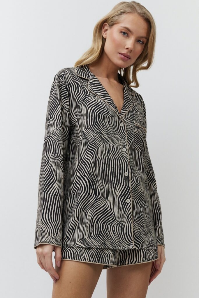 sku: LINNA | Brand: Aruelle  | Size: XSmall Small Medium Large XLarge XXLarge  | Colors: Черный/Мокка  | Бренды Aruelle | Домашняя одежда Пижамы | Title: Пижама с шортами LINNA