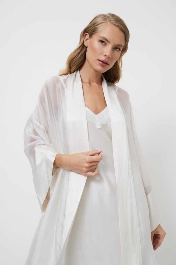 sku: APHRODITE | Brand: Aruelle  | Size: XSmall Small Medium Large XLarge XXLarge  | Colors: Жемчужный  | Бренды Aruelle | Домашняя одежда Халаты | Title: Халат APHRODITE