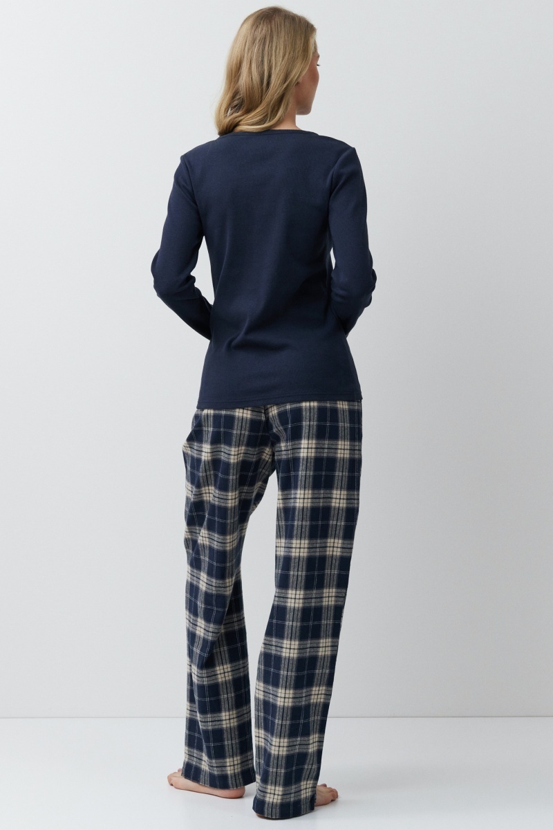 sku: LUCIE | Brand: Aruelle  | Size: XSmall Small Medium Large XLarge XXLarge  | Colors: Синий/Бежевый  | Бренды Aruelle | Домашняя одежда Пижамы | Title: Пижама с брюками LUCIE