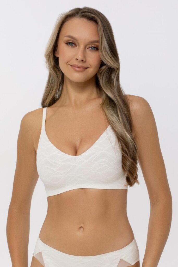 sku: S25-1054-01-TRS-SY | Brand: Marc Andre  | Size: 36 38 40 42 44  | Colors: Белый  | Бренды Marc&Andre | Бюстгальтер Нижнее белье Бескаркасный | Title: Бюстгальтер LACY SKIN