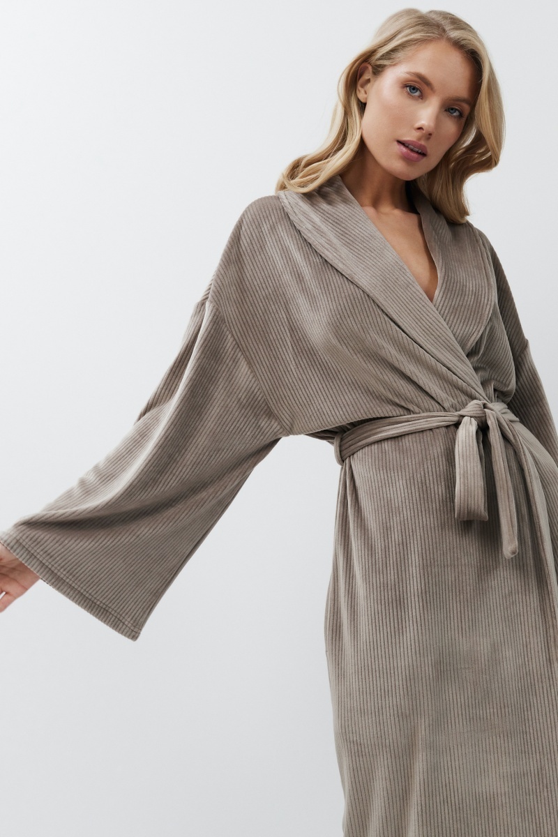 sku: CAPUCINE | Brand: Aruelle | Size: XSmall Small Medium Large XLarge XXLarge | Colors: Капучино | Бренды Aruelle | Домашняя одежда Халаты | Title: Халат CAPUCINE