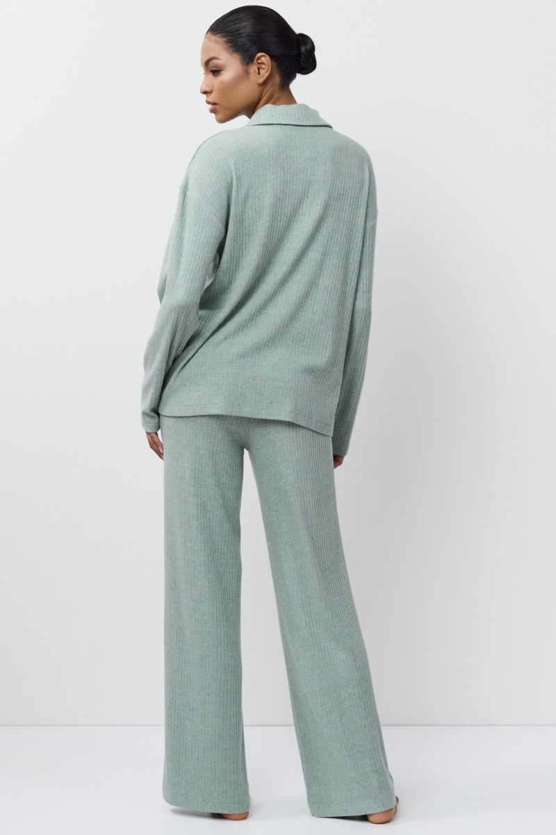 sku: SAIGE SET | Brand: Aruelle  | Size: XSmall Small Medium Large XLarge XXLarge  | Colors: Оливковый  | Бренды Aruelle | Домашняя одежда Костюмы | Title: Комплект с брюками SAIGE SET