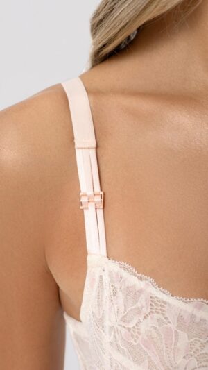 sku: S25-0251-01-FCS-LY | Brand: Marc Andre  | Size: 70 D 70 E 70 F 75 C 75 D 75 E 75 F 80 C 80 D 85 C 85 F  | Colors: Айвори  | Бренды Marc&Andre | Бюстгальтер Нижнее белье Мягкая чашка | Title: Бюстгальтер DEVOTION