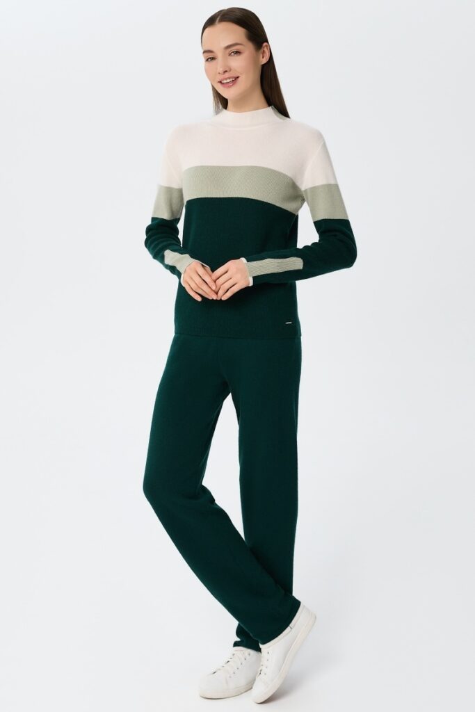 sku: W25-00CH0719 | Brand: Marc Andre  | Size: 36 38 40 42 44 46  | Colors: Зеленый  | Бренды Marc&Andre | Кашемир Джемперы | Title: Джемпер URBAN BLOCK