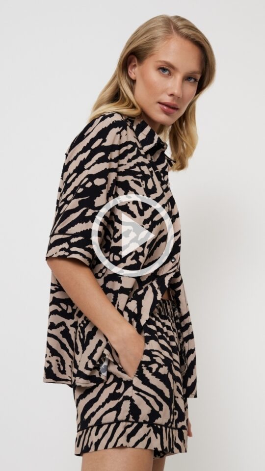 sku: SHERRY | Brand: Aruelle  | Size: XSmall Small Medium Large XLarge XXLarge  | Colors: Капучино/Черный  | Бренды Aruelle | Домашняя одежда Пижамы | Title: Пижама с шортами SHERRY