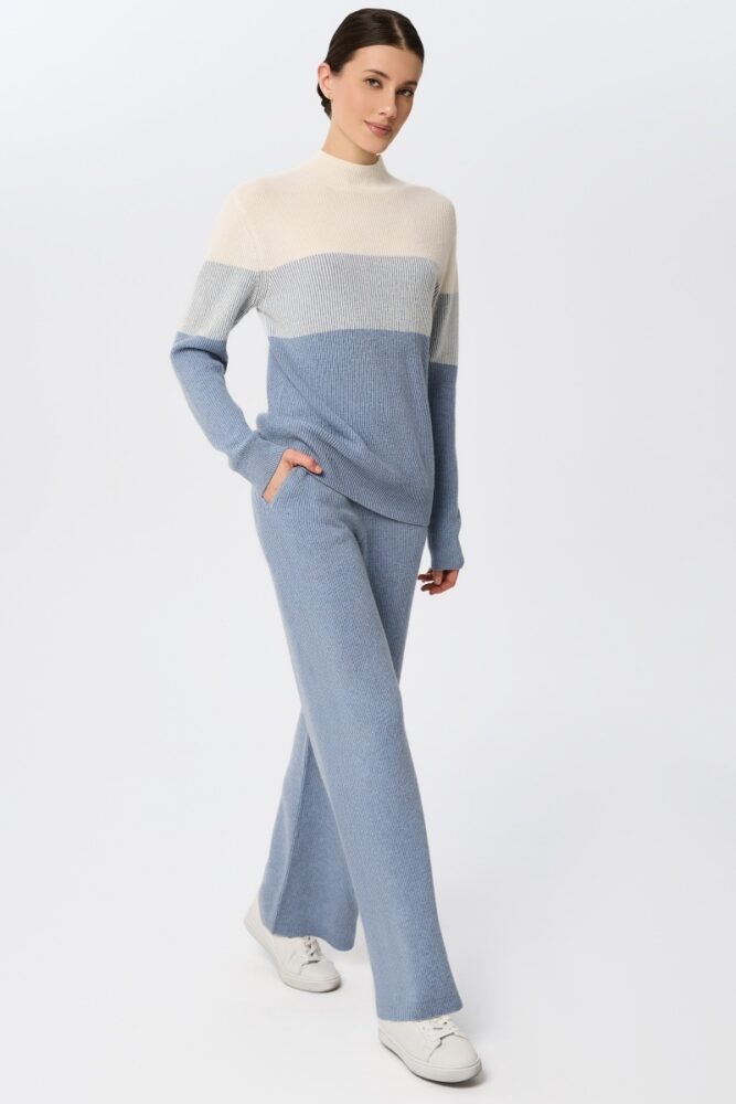 sku: W25-00CH0910 | Brand: Marc Andre  | Size: 36 38 40 42 44 46  | Colors: Голубой  | Бренды Marc&Andre | Кашемир Брюки | Title: Брюки RIBBED RHYTHM