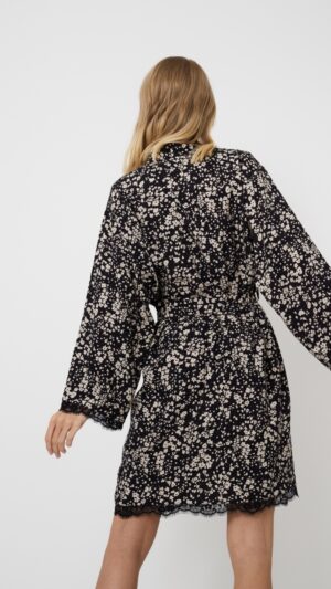 sku: ELI | Brand: Aruelle  | Size: XSmall Small Medium Large XLarge XXLarge  | Colors: Черный  | Бренды Aruelle | Домашняя одежда Халаты | Title: Халат ELI