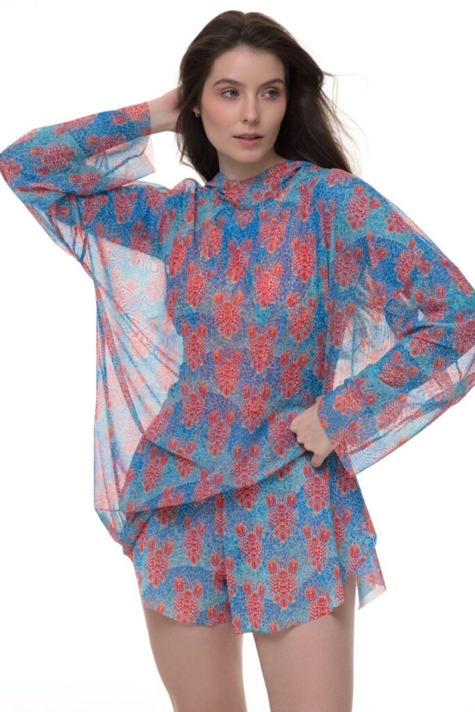 sku: 25004552 | Brand: RoDaSoleil  | Size: L/XL S/M  | Colors: Цветной  | Бренды RoDaSoleil | Пляжная одежда | Title: Футболка ОМАР ПАТТЕРН с капюшоном