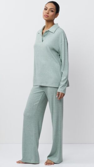 sku: SAIGE SET | Brand: Aruelle  | Size: XSmall Small Medium Large XLarge XXLarge  | Colors: Оливковый  | Бренды Aruelle | Домашняя одежда Костюмы | Title: Комплект с брюками SAIGE SET