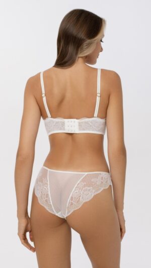 sku: S25-0113-05-BNM-LY | Brand: Marc Andre  | Size: 70 C 70 D 70 E 75 B 75 C 75 D 75 E 80 B 80 C 80 D 80 E 85 B 85 C 85 D 85 E  | Colors: Белый  | Бренды Marc&Andre | Бюстгальтер Нижнее белье Балконет | Title: Бюстгальтер EMBRACING