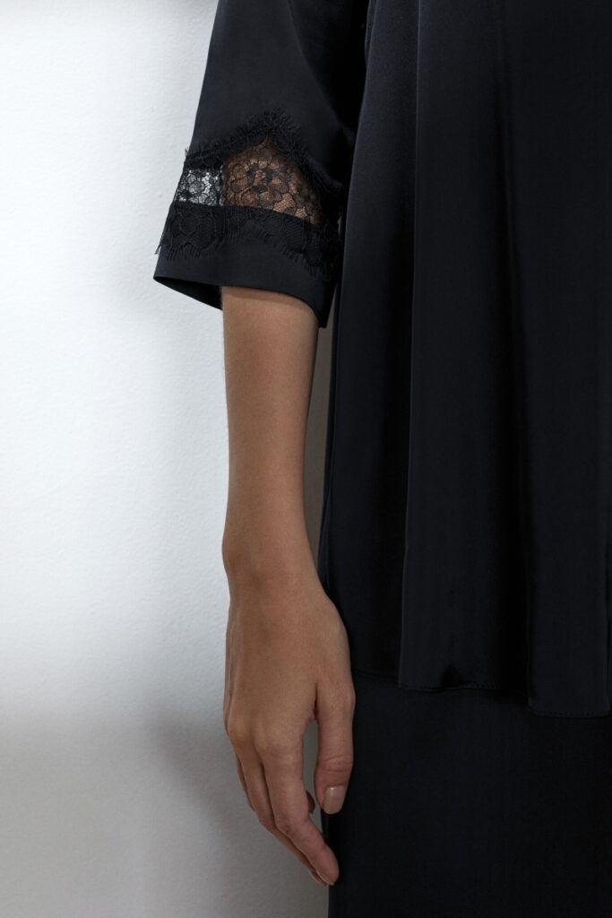 sku: 62118-2 | Brand: Laete  | Size: 52 54 44 46 48 50  | Colors: Черный  | Бренды Laete | Домашняя одежда Пижамы | Title: Пижама с брюками