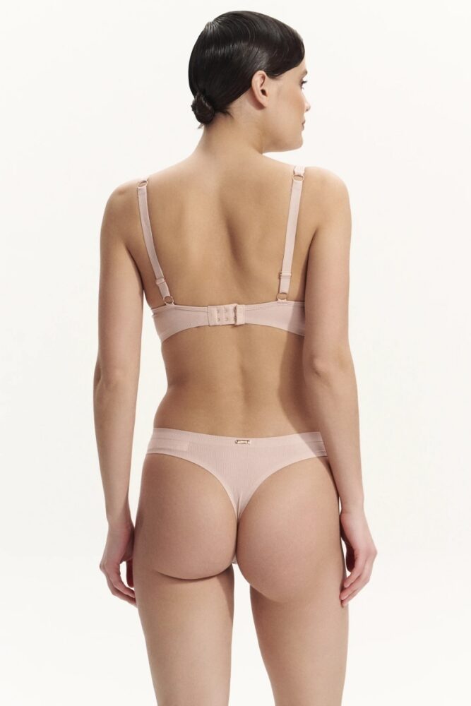 sku: 10601 | Brand: Selmark  | Size: Small Medium Large XLarge  | Colors: Графит Пудра Табак Черный  | Бренды Selmark | Трусы Нижнее белье Стринги | Title: Стринги