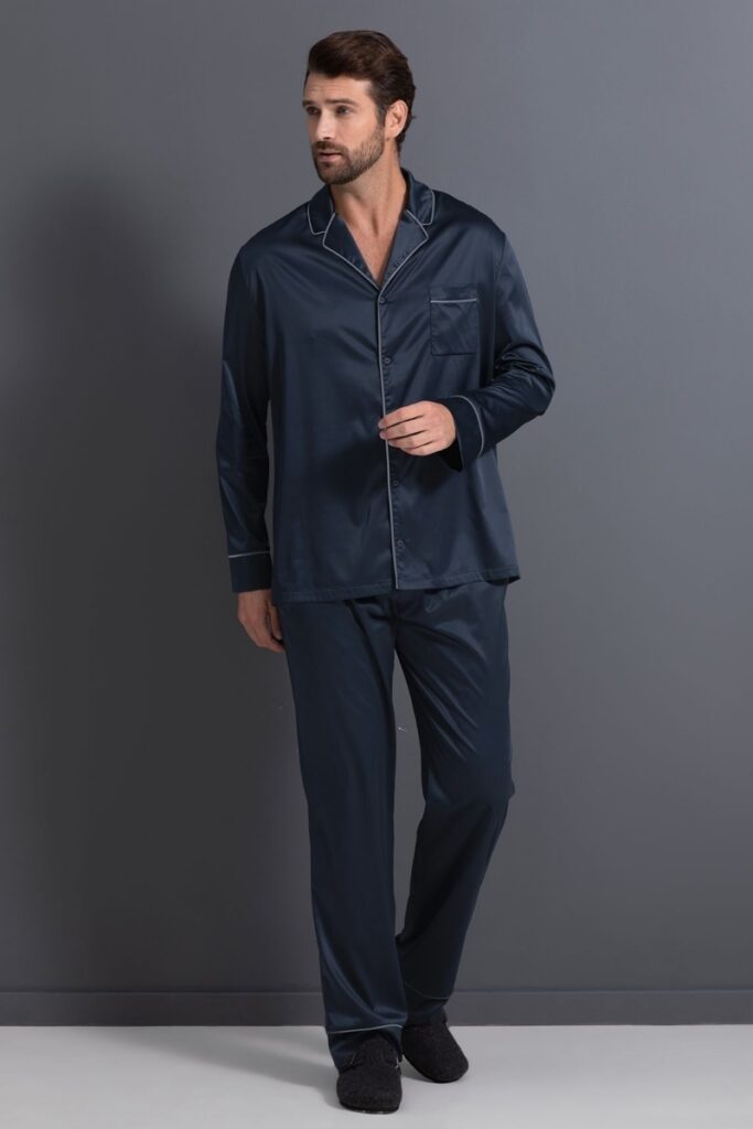sku: 61890-3 | Brand: Laete  | Size: Medium Large XLarge XXLarge 3XL  | Colors: Темно-синий  | Бренды Laete | Мужская коллекция Пижамы | Title: Пижама с брюками