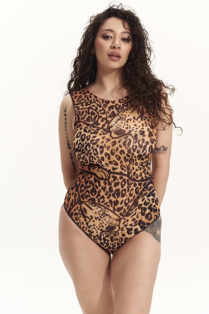 sku: 25001128 | Brand: RoDaSoleil  | Size: XSmall Small Medium Large XLarge  | Colors: Цветной  | Бренды RoDaSoleil | Купальники Слитные | Title: Слитный купальник LEO GOLD