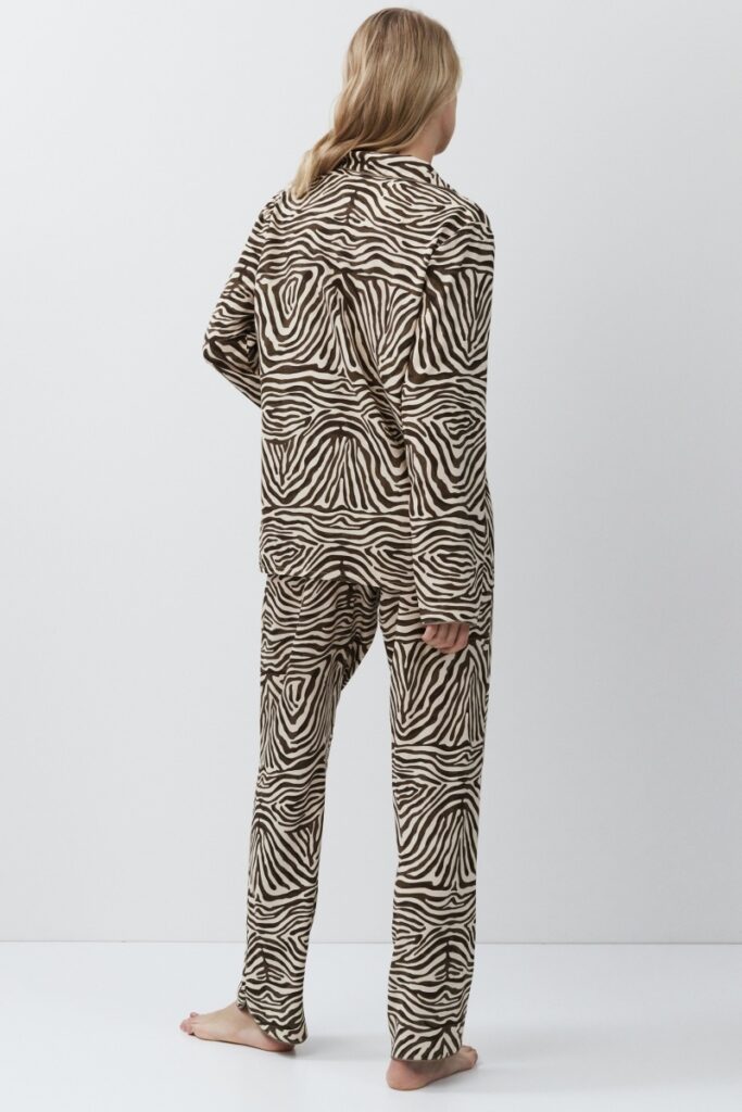 sku: ELISE | Brand: Aruelle  | Size: XSmall Small Medium Large XLarge XXLarge  | Colors: Бежевый/Капучино  | Бренды Aruelle | Домашняя одежда Пижамы | Title: Пижама с брюками ELISE