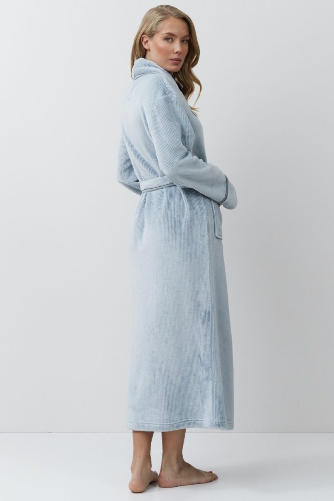 sku: LEA | Brand: Aruelle  | Size: XSmall Small Medium Large XLarge XXLarge  | Colors: Серо-голубой  | Бренды Aruelle | Домашняя одежда Халаты | Title: Халат LEA