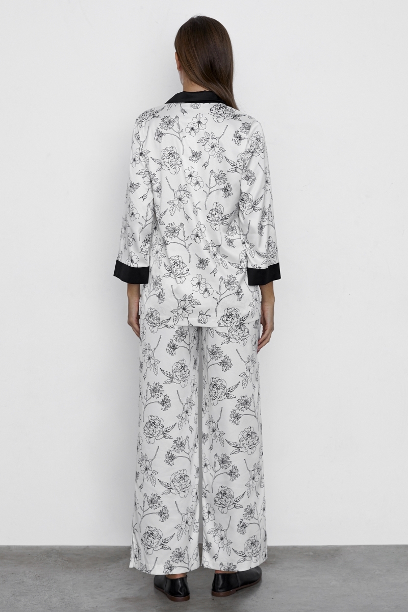 sku: 60613 | Brand: Laete  | Size: XSmall Small Medium Large XLarge XXLarge  | Colors: Молочный/Черный  | Бренды Laete | Домашняя одежда Пижамы | Title: Пижама с брюками