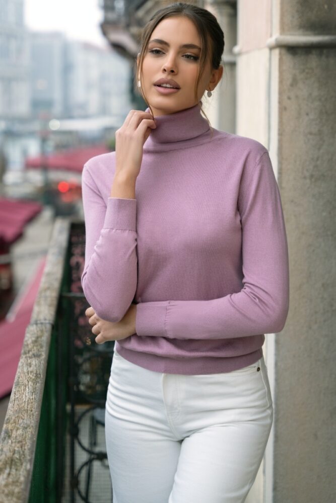 sku: W21-00SC518 | Brand: Marc Andre  | Size: 36 38 40 42 44  | Colors: Розовый  | Бренды Marc&Andre | Кашемир Джемперы | Title: Свитер-водолазка LAVISH SENSE