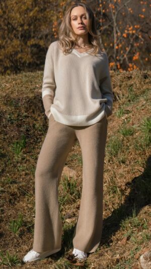 sku: W25-00CH0816 | Brand: Marc Andre  | Size: 36 38 40 42 44 46  | Colors: Бежевый  | Бренды Marc&Andre | Кашемир Джемперы | Title: Джемпер с V – образным вырезом RIBBED RHYTHM