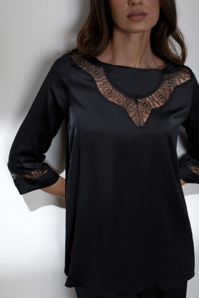 sku: 62118-2 | Brand: Laete  | Size: 52 54 44 46 48 50  | Colors: Черный  | Бренды Laete | Домашняя одежда Пижамы | Title: Пижама с брюками