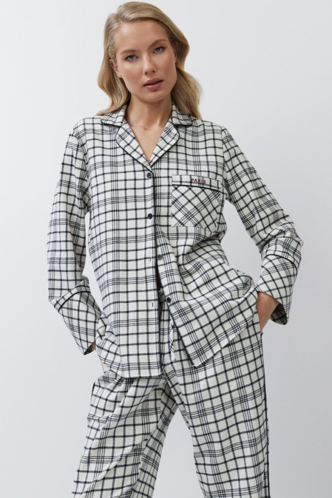 sku: TERRA | Brand: Aruelle  | Size: XSmall Small Medium Large XLarge XXLarge  | Colors: Бежевый/Черный  | Бренды Aruelle | Домашняя одежда Пижамы | Title: Пижама с брюками TERRA