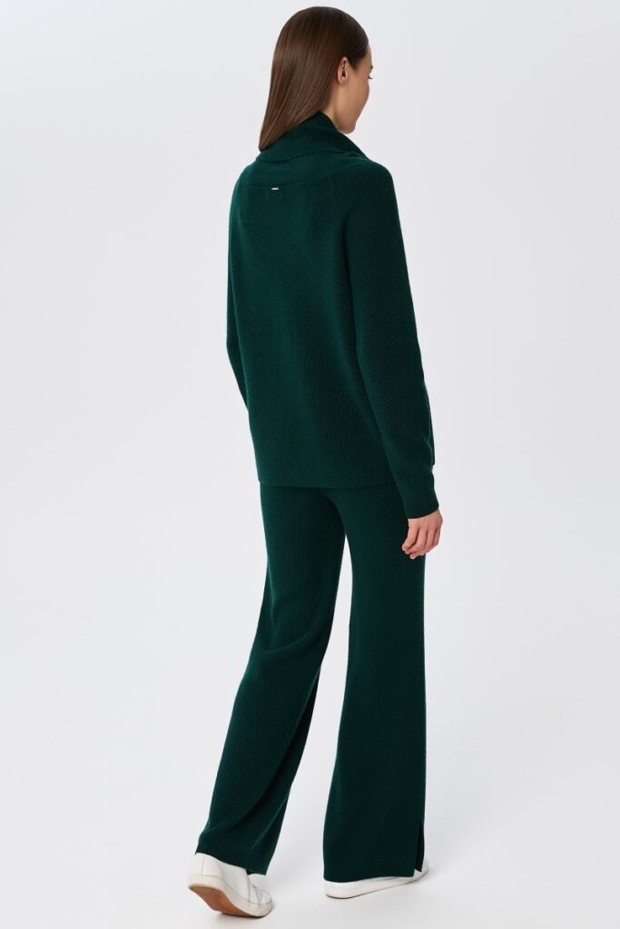 sku: W25-00CH0324 | Brand: Marc Andre  | Size: 36 38 40 42 44 46  | Colors: Изумруд  | Бренды Marc&Andre | Кашемир Джемперы | Title: Свитер QUITE MOTION