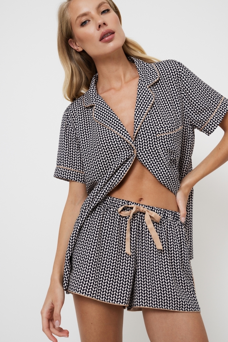 sku: ISOLDA | Brand: Aruelle | Size: XSmall Small Medium Large XLarge XXLarge | Colors: Графит | Бренды Aruelle | Домашняя одежда Пижамы | Title: Пижама с шортами ISOLDA