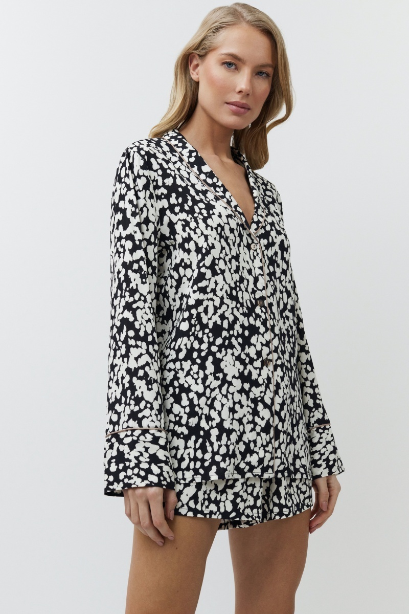 sku: SOLENE | Brand: Aruelle  | Size: XSmall Small Medium Large XLarge XXLarge  | Colors: Черный/Молочный  | Бренды Aruelle | Домашняя одежда Пижамы | Title: Пижама с шортами SOLENE