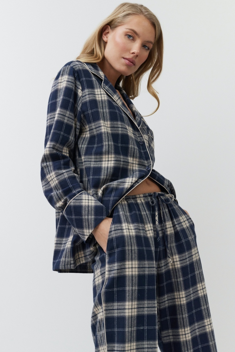 sku: LAURENCE | Brand: Aruelle  | Size: XSmall Small Medium Large XLarge XXLarge  | Colors: Синий/Бежевый  | Бренды Aruelle | Домашняя одежда Пижамы | Title: Пижама с брюками LAURENCE