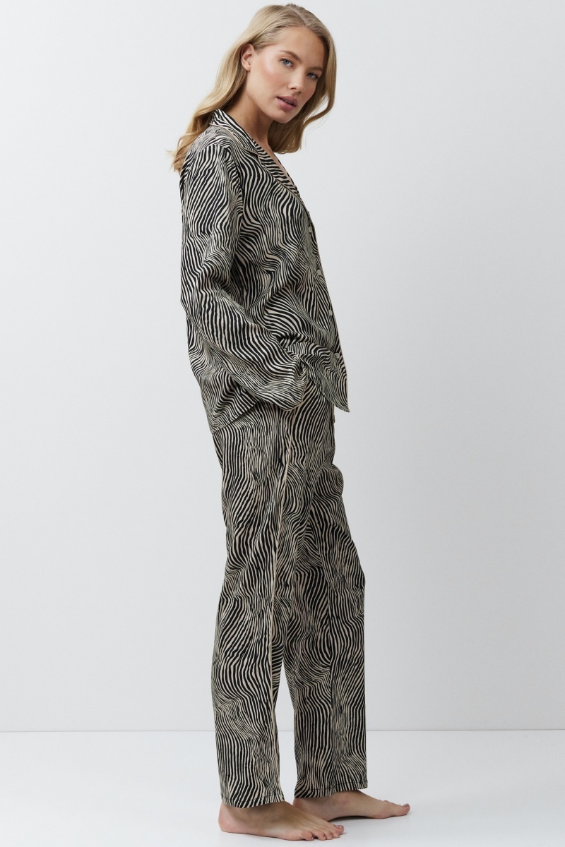 sku: LINNA | Brand: Aruelle | Size: XSmall Small Medium Large XLarge XXLarge | Colors: Черный/Мокка | Бренды Aruelle | Домашняя одежда Пижамы | Title: Пижама с брюками LINNA