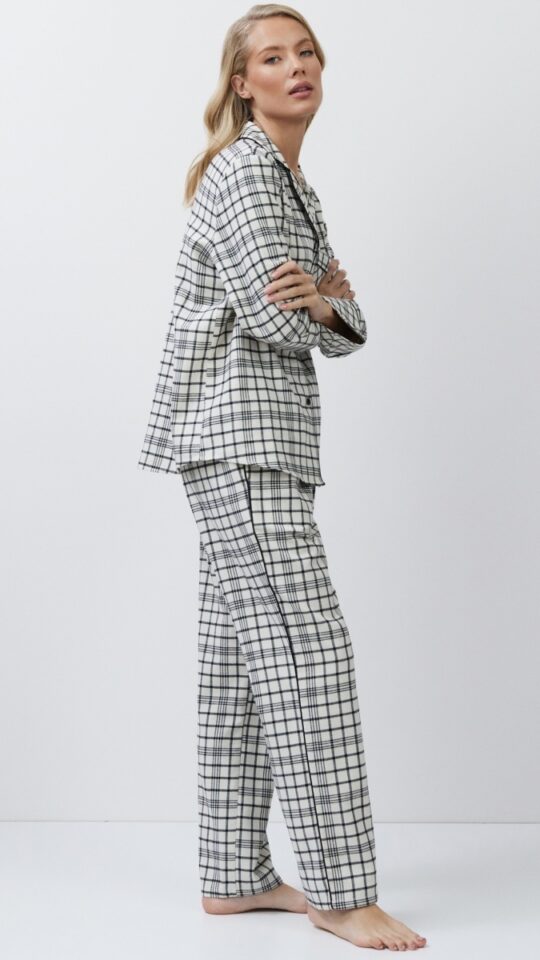 sku: TERRA | Brand: Aruelle  | Size: XSmall Small Medium Large XLarge XXLarge  | Colors: Бежевый/Черный  | Бренды Aruelle | Домашняя одежда Пижамы | Title: Пижама с брюками TERRA