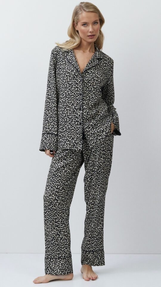 sku: LEONA | Brand: Aruelle  | Size: XSmall Small Medium Large XLarge XXLarge  | Colors: Леопард  | Бренды Aruelle | Домашняя одежда Пижамы | Title: Пижама с брюками LEONA