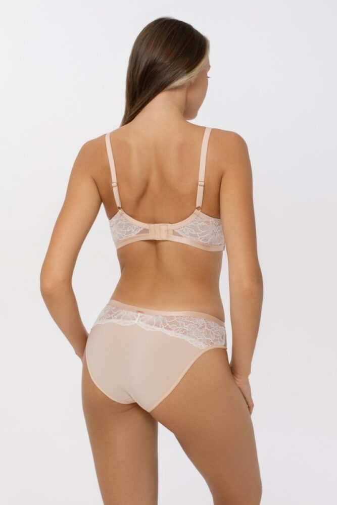 sku: S25-0392-O2-BRO-LZ | Brand: Marc Andre  | Size: 36 38 40 42 44 46  | Colors: Пудровый/Бежевый/Белый  | Бренды Marc&Andre | Трусы Нижнее белье Бразильяна | Title: Слипы GORGEOUS