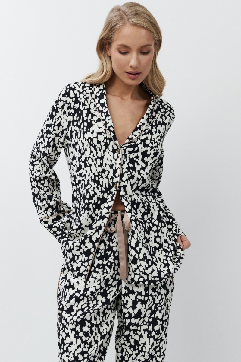 sku: SOLENE | Brand: Aruelle  | Size: XSmall Small Medium Large XLarge XXLarge  | Colors: Черный/Молочный  | Бренды Aruelle | Домашняя одежда Пижамы | Title: Пижама с брюками SOLENE