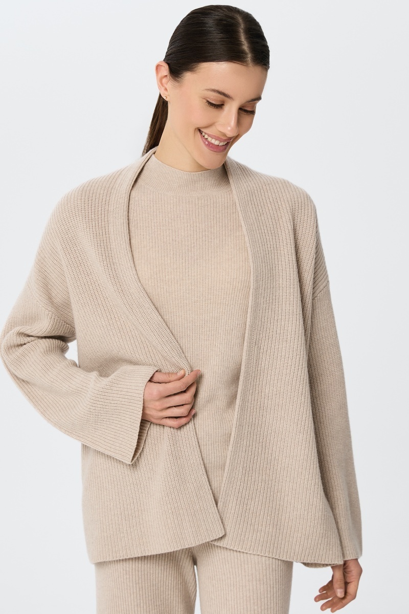 sku: W25-00CH0401 | Brand: Marc Andre  | Size: Small Medium Large  | Colors: Бежевый  | Бренды Marc&Andre | Кашемир Кардиганы | Title: Кардиган QUITE MOTION