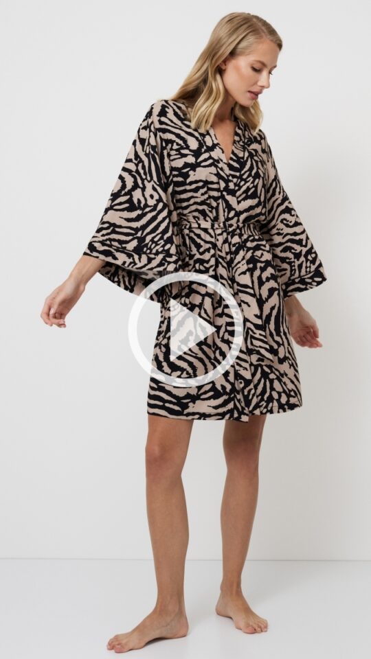 sku: SHERRY | Brand: Aruelle  | Size: XSmall Small Medium Large XLarge  | Colors: Капучино/Черный  | Бренды Aruelle | Домашняя одежда Халаты | Title: Халат SHERRY