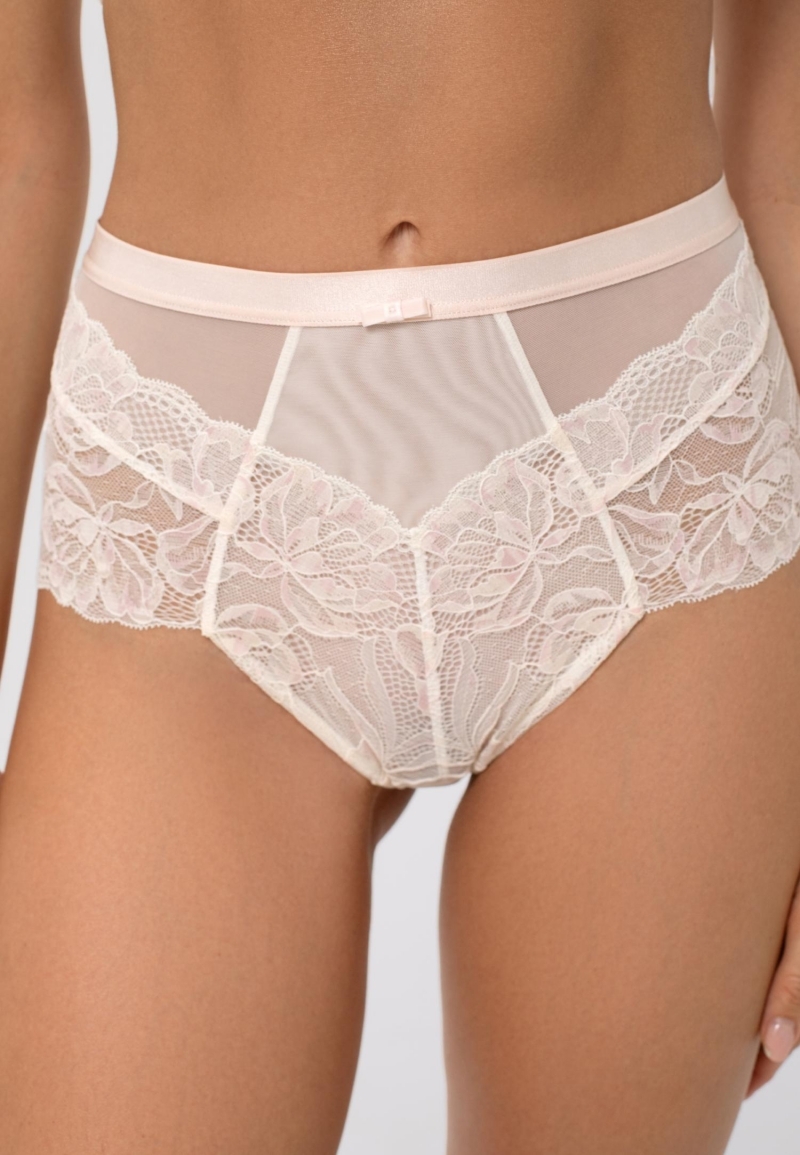 sku: S25-0296-W3-BZO-LZ | Brand: Marc Andre  | Size: 36 38 40 42 44 46  | Colors: Айвори  | Бренды Marc&Andre | Трусы Нижнее белье Бразильяна | Title: Бразильяна DEVOTION
