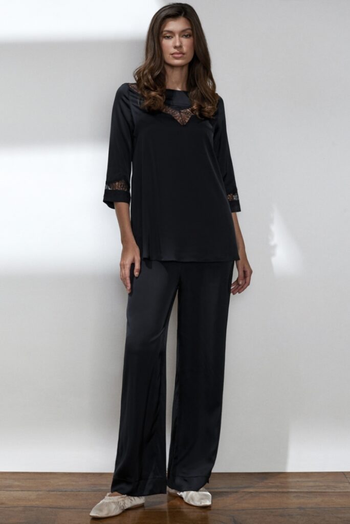 sku: 62118-2 | Brand: Laete  | Size: 52 54 44 46 48 50  | Colors: Черный  | Бренды Laete | Домашняя одежда Пижамы | Title: Пижама с брюками