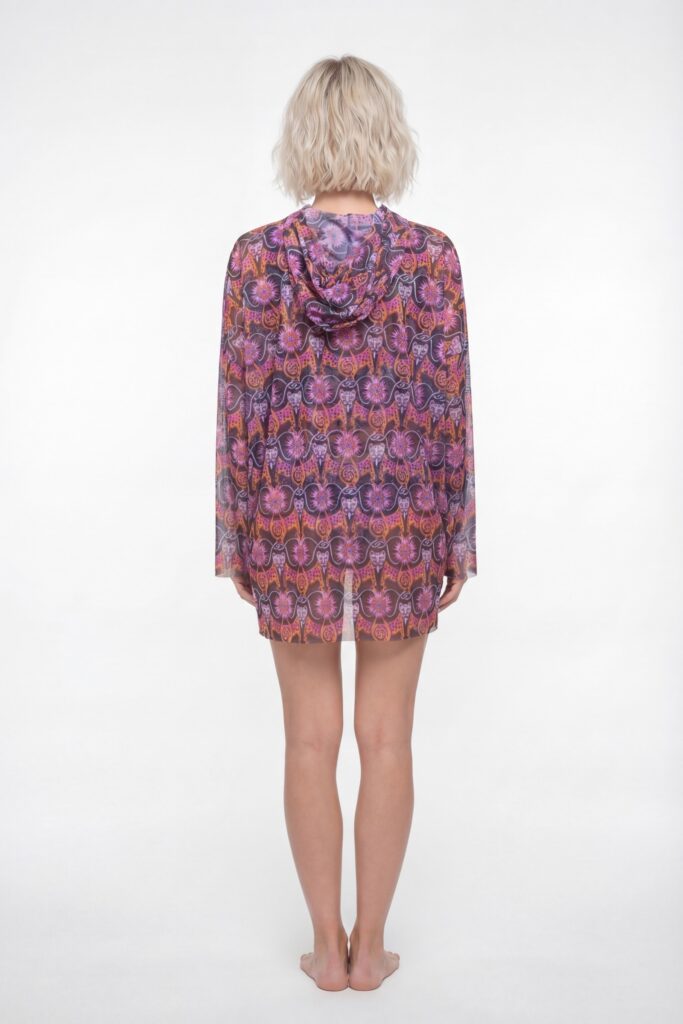 sku: 26004523 | Brand: RoDaSoleil  | Size: L/XL S/M  | Colors: Цветной  | Бренды RoDaSoleil | Пляжная одежда | Title: Футболка СРЕДНЕВЕКОВЬЕ Серый с капюшоном