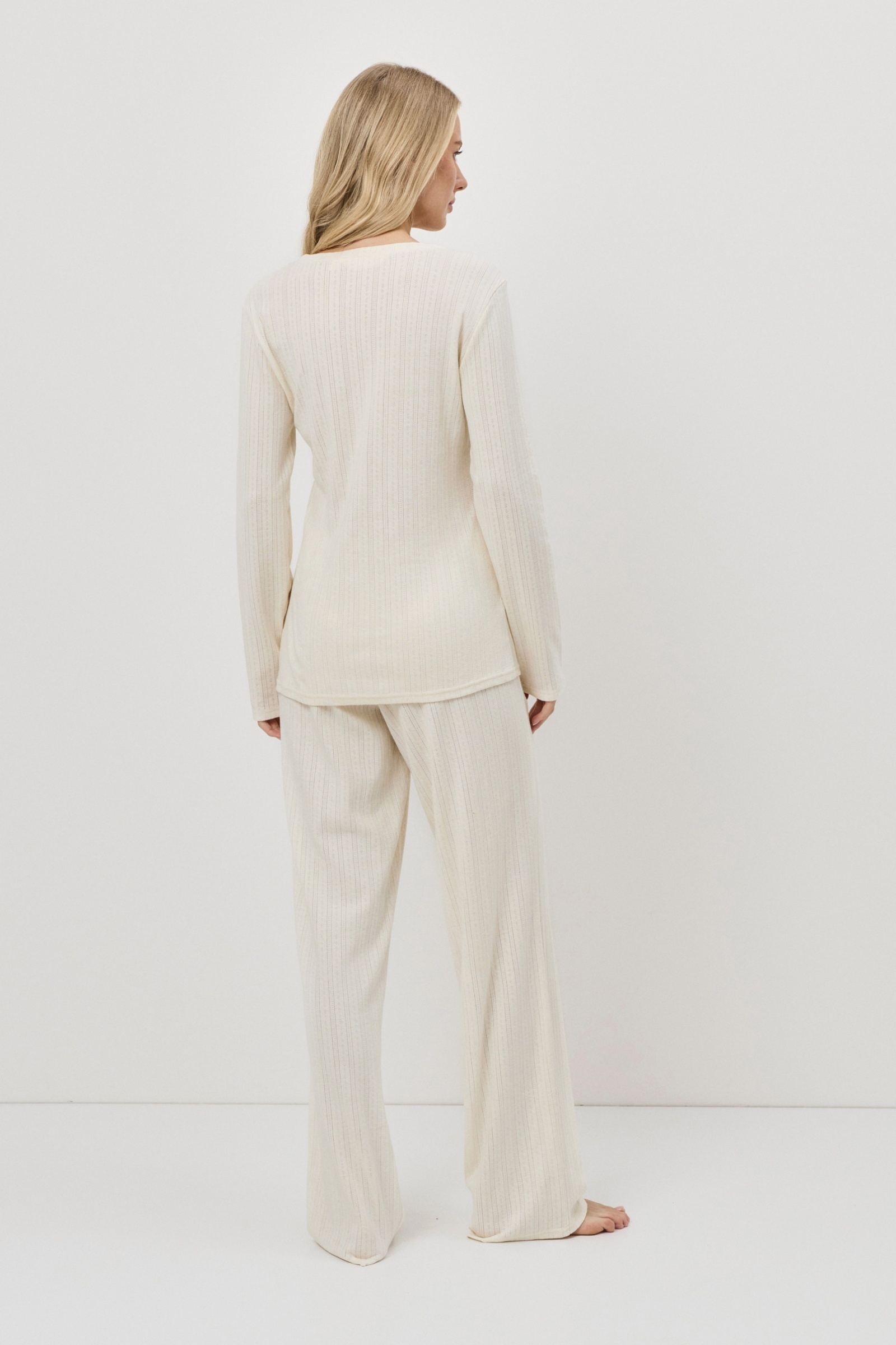 sku: CAMBRIA | Brand: Aruelle  | Size: XSmall Small Medium Large XLarge XXLarge  | Colors: Экрю  | Бренды Aruelle | Домашняя одежда Костюмы | Title: Комплект с брюками CAMBRIA