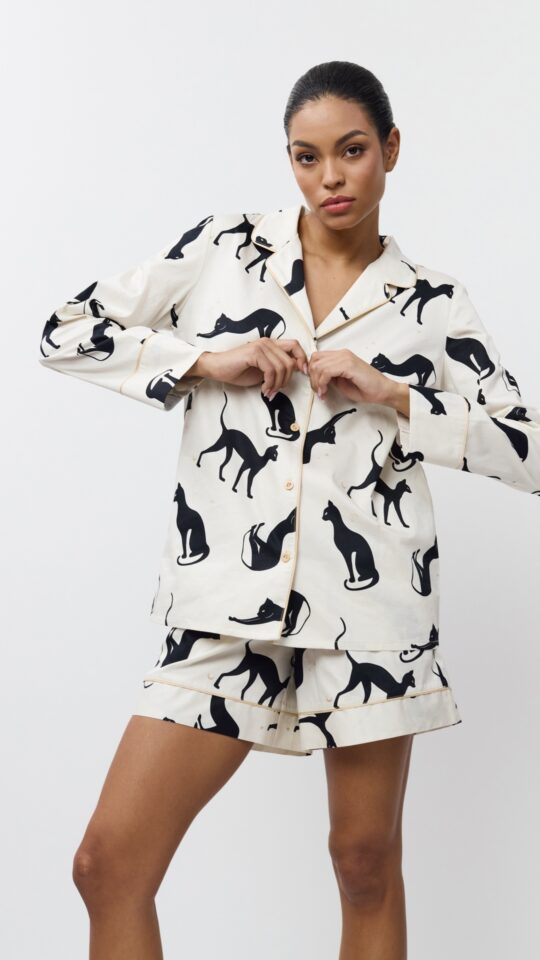 sku: NYRA | Brand: Aruelle  | Size: XSmall Small Medium Large XLarge XXLarge  | Colors: Кремовый/Черный  | Бренды Aruelle | Домашняя одежда Пижамы | Title: Пижама с шортами NYRA