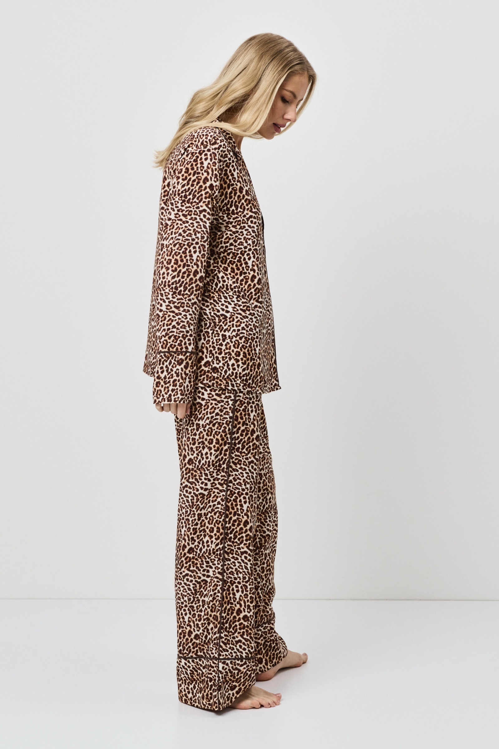 sku: LIOR | Brand: Aruelle | Size: XSmall Small Medium Large XLarge XXLarge | Colors: Леопард | Бренды Aruelle | Домашняя одежда Пижамы | Title: Пижама с брюками LIOR