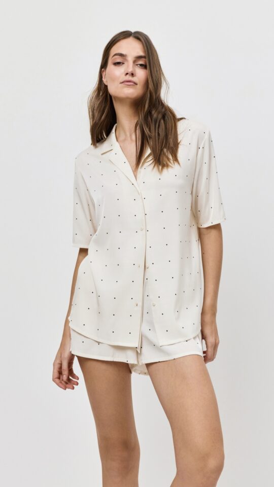 sku: ALBA | Brand: Aruelle  | Size: XSmall Small Medium Large XLarge XXLarge  | Colors: Экрю  | Бренды Aruelle | Домашняя одежда Пижамы | Title: Пижама с шортами ALBA