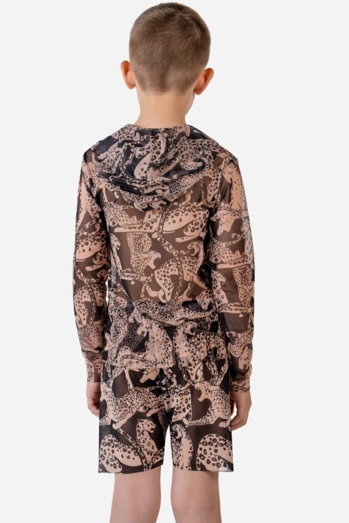 sku: 26002526 | Brand: RoDaSoleil  | Size: 104 110 116 122 128 134 140 146 152 158  | Colors: Цветной  | Бренды RoDaSoleil | Детские купальники | Title: Футболка ДИКАЯ КОШКА с капюшоном