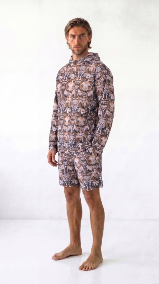 sku: 26003214 | Brand: RoDaSoleil  | Size: Small Medium Large XLarge XXLarge  | Colors: Цветной  | Бренды RoDaSoleil | Мужская коллекция Пляжная одежда | Title: Футболка СРЕДНЕВЕКОВЬЕ Коричневый с капюшоном