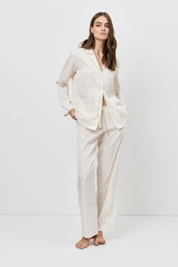 sku: ALBA | Brand: Aruelle  | Size: XSmall Small Medium Large XLarge XXLarge  | Colors: Экрю  | Бренды Aruelle | Домашняя одежда Пижамы | Title: Пижама с брюками ALBA