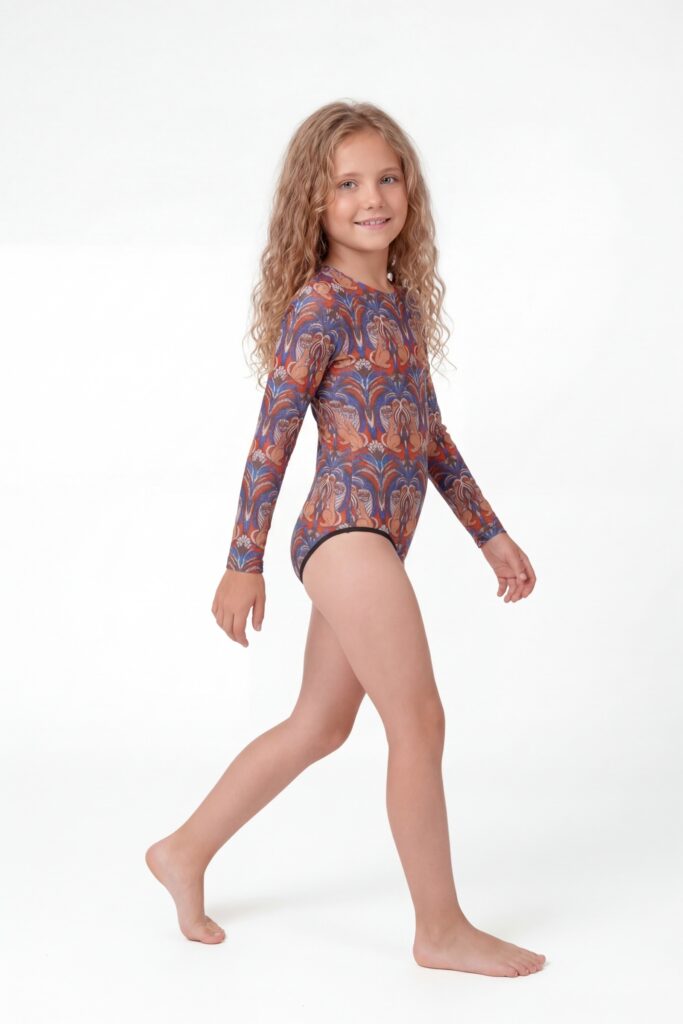 sku: 26002336 | Brand: RoDaSoleil  | Size: 104 110 116 122 128 134 140 146 152 158  | Colors: Цветной  | Бренды RoDaSoleil | Детские купальники | Title: Слитный купальник СРЕДНЕВЕКОВЬЕ Зеленый