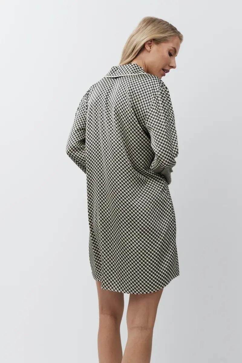 sku: ROMIE | Brand: Aruelle  | Size: XSmall Small Medium Large XLarge XXLarge  | Colors: Черный/Бежевый  | Бренды Aruelle | Домашняя одежда Сорочки | Title: Сорочка ROMIE